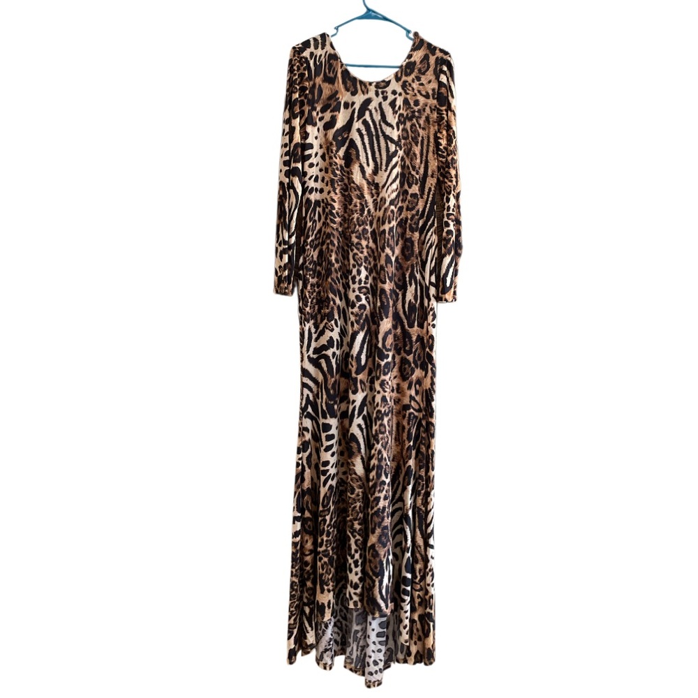 Women’s size XL poly/spandex Karen T design Leopard Print Long Sleeve Maxi Dress